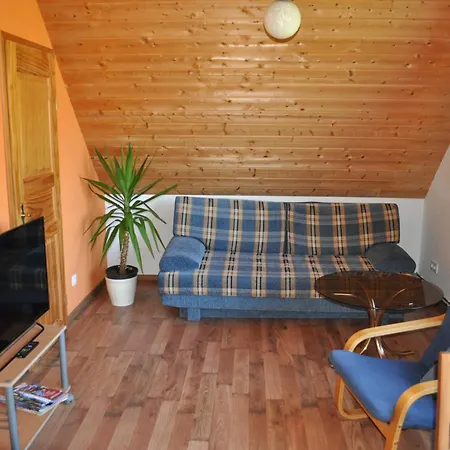 Ferienwohnung-sunset Inmitten Der Mecklenburger Seenplatte * Niederdorla